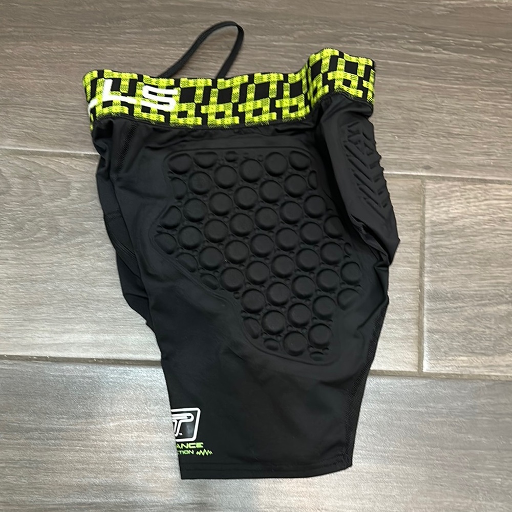 SELLS goalkeeper shirt pad protection Men's Performance Shorts. Small